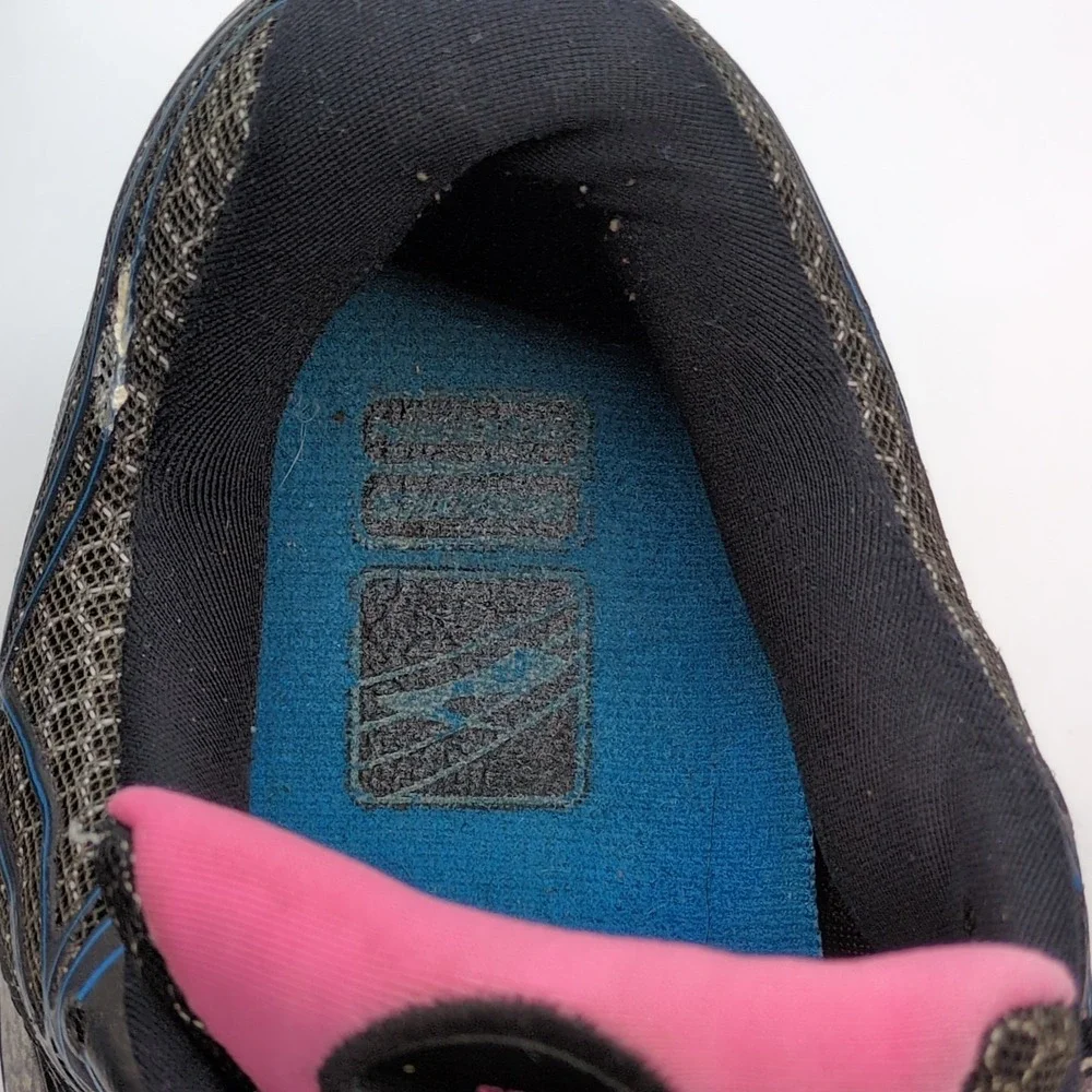 Brooks sneakers womens